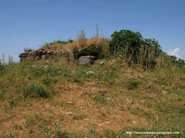 BASE DE TORRE PREHISTRICA?